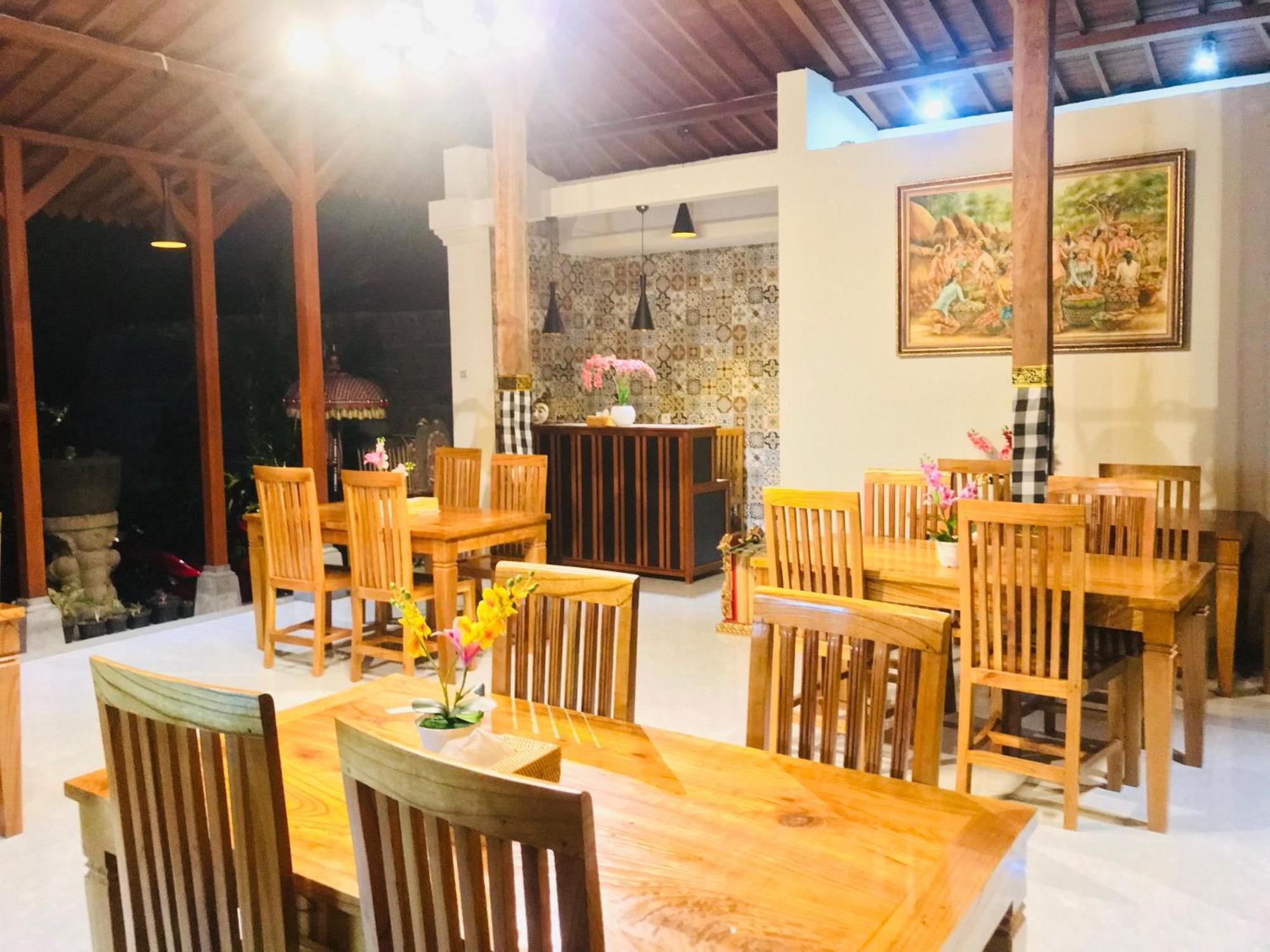 Londo House Hotell Ubud Exteriör bild
